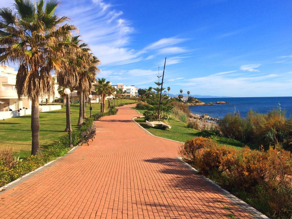 Apartments Bermuda Beach Estepona Exterior foto